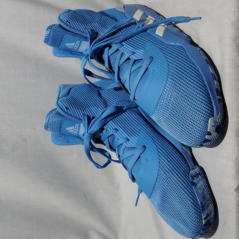 NWOT Adidas Pro Bounce men's sneakers size‎ US 18